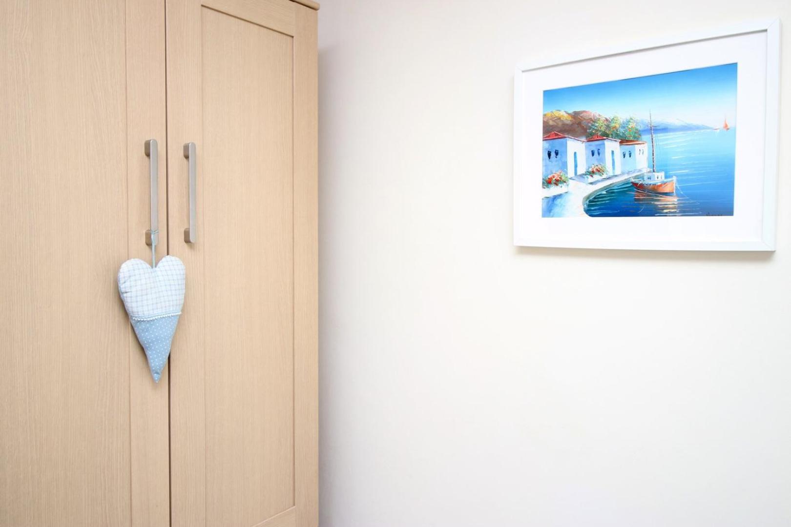 Cohost Partners- Free Parking Close To Town Apartment